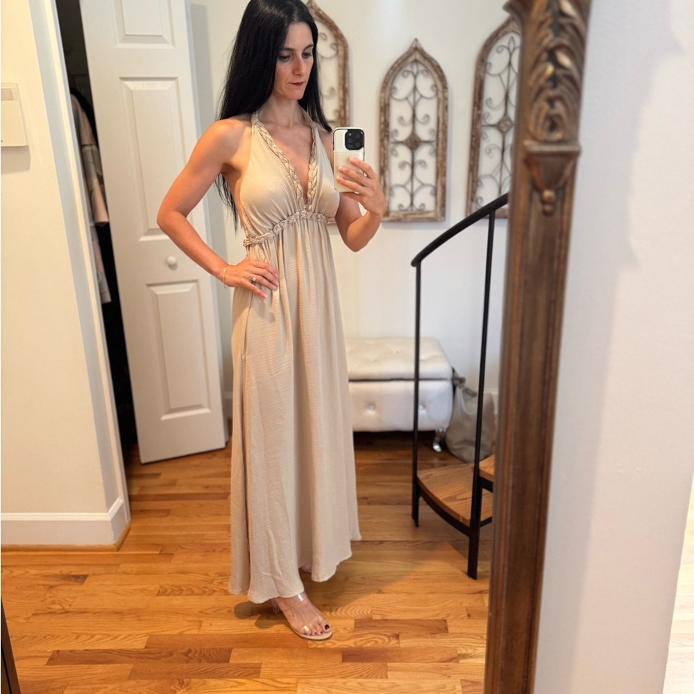Elegant Beige Maxi Dress